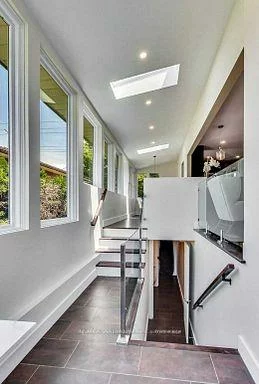 237, Weighton (Upper), 1020 - WO West, Oakville