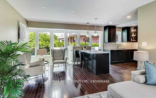237, Weighton (Upper), 1020 - WO West, Oakville