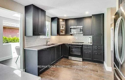 237, Weighton (Upper), 1020 - WO West, Oakville