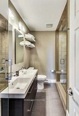 237, Weighton (Upper), 1020 - WO West, Oakville