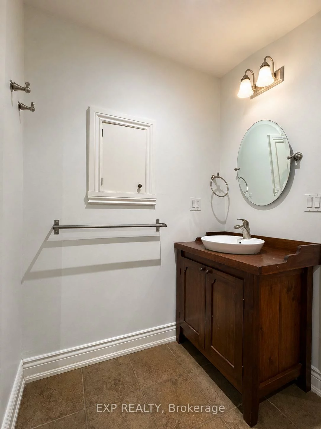 1175, Pinegrove, 1020 - WO West, Oakville