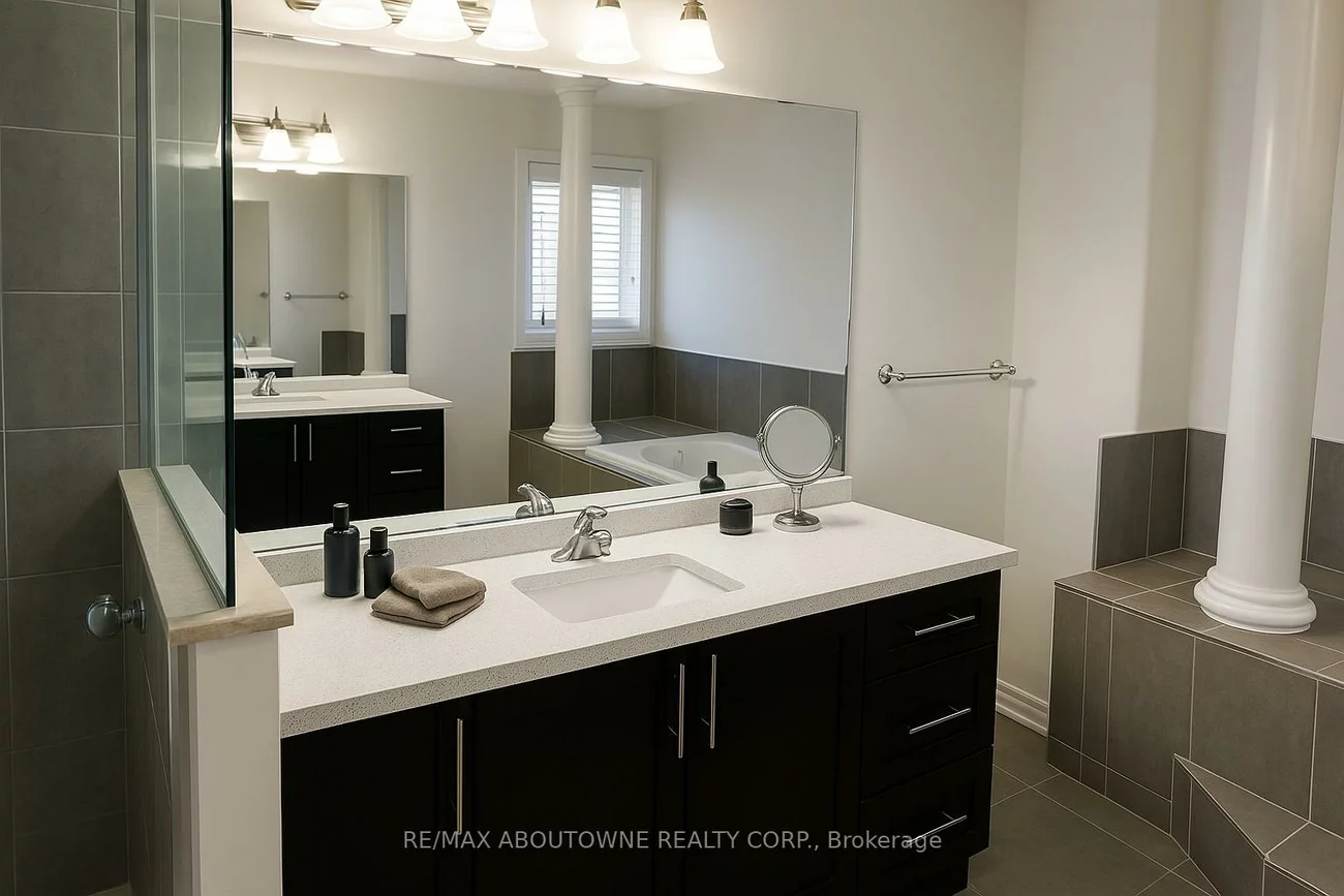 586, Hidden, 1008 - GO Glenorchy, Oakville