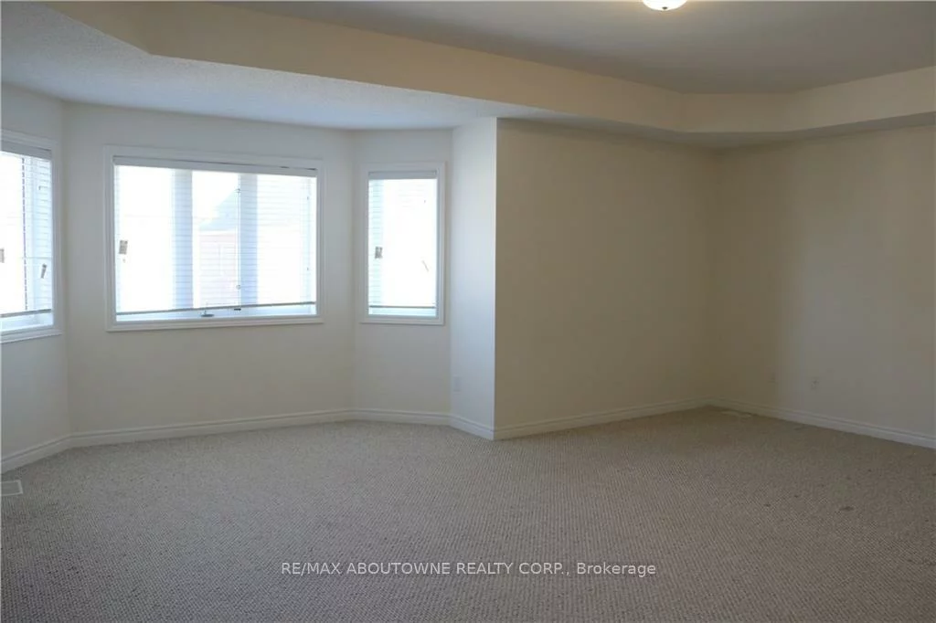 586, Hidden, 1008 - GO Glenorchy, Oakville