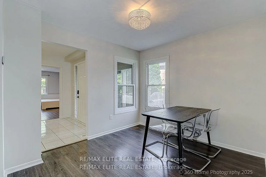 2032, Glenada, 1018 - WC Wedgewood Creek, Oakville