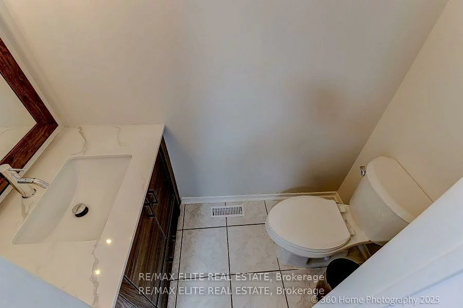 2032, Glenada, 1018 - WC Wedgewood Creek, Oakville