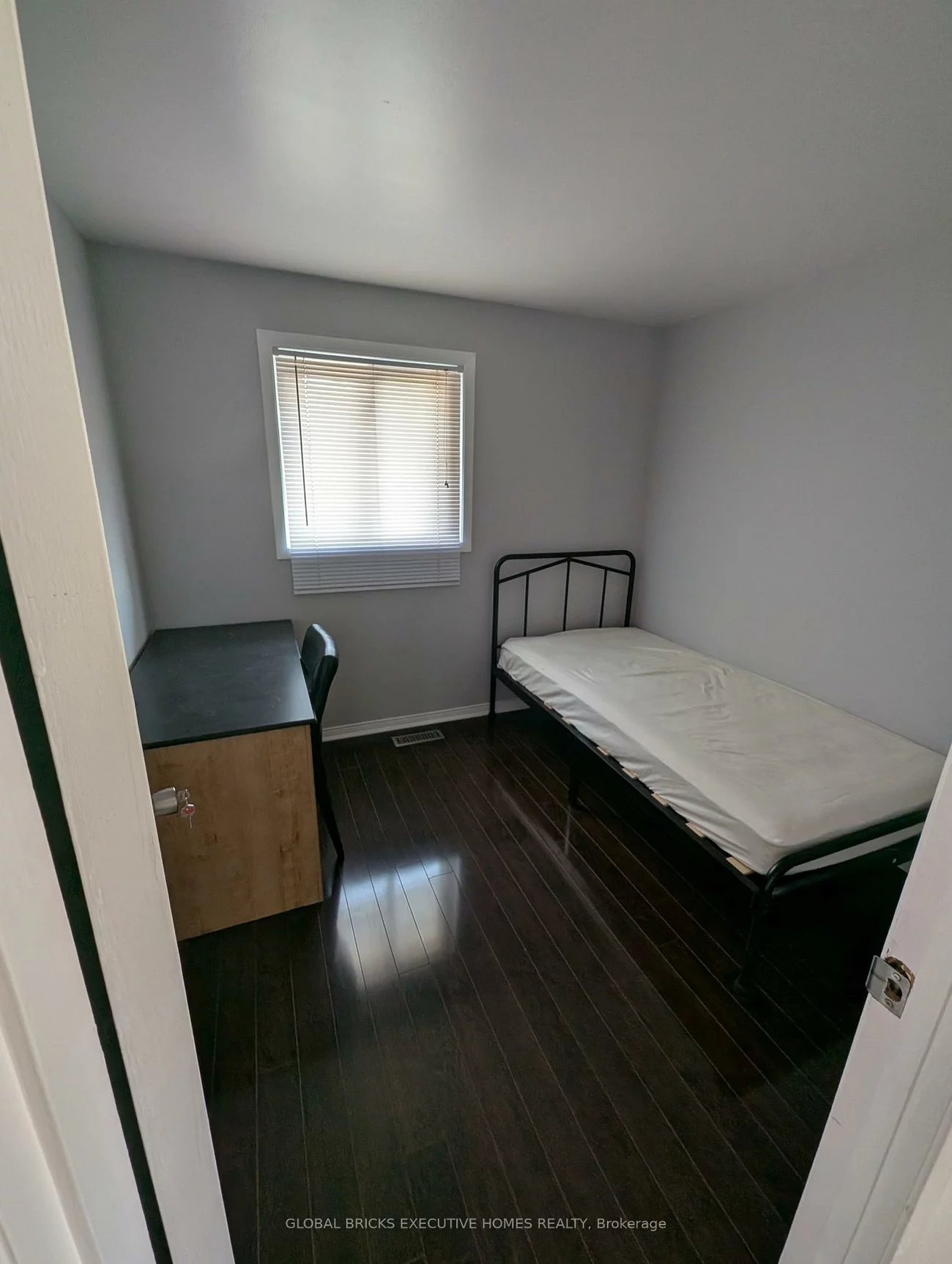 5, Onslow, 1003 - CP College Park, Oakville