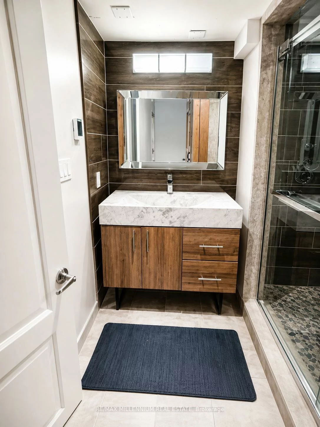 1285, Rebecca, 1020 - WO West, Oakville