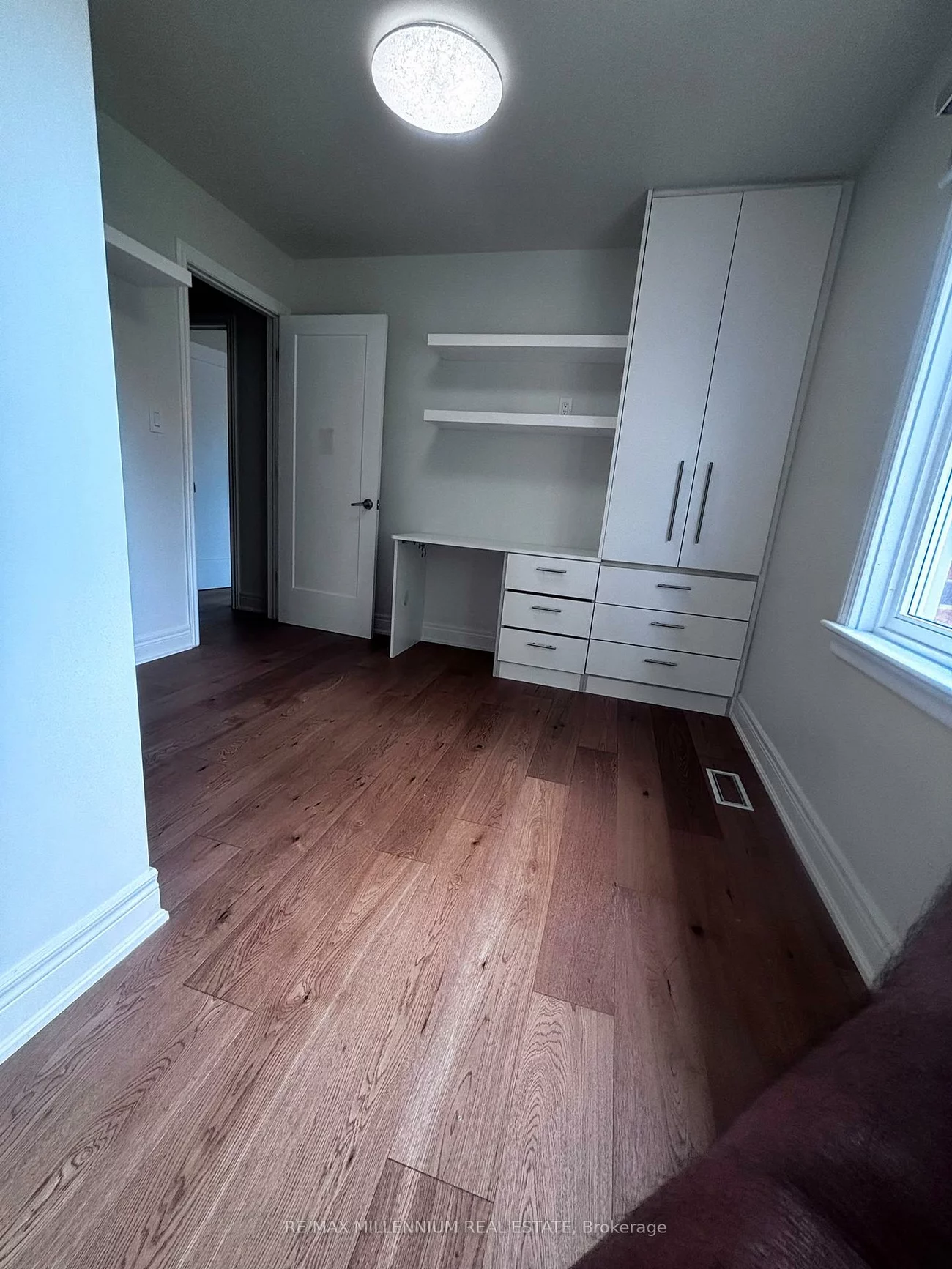 1285, Rebecca, 1020 - WO West, Oakville