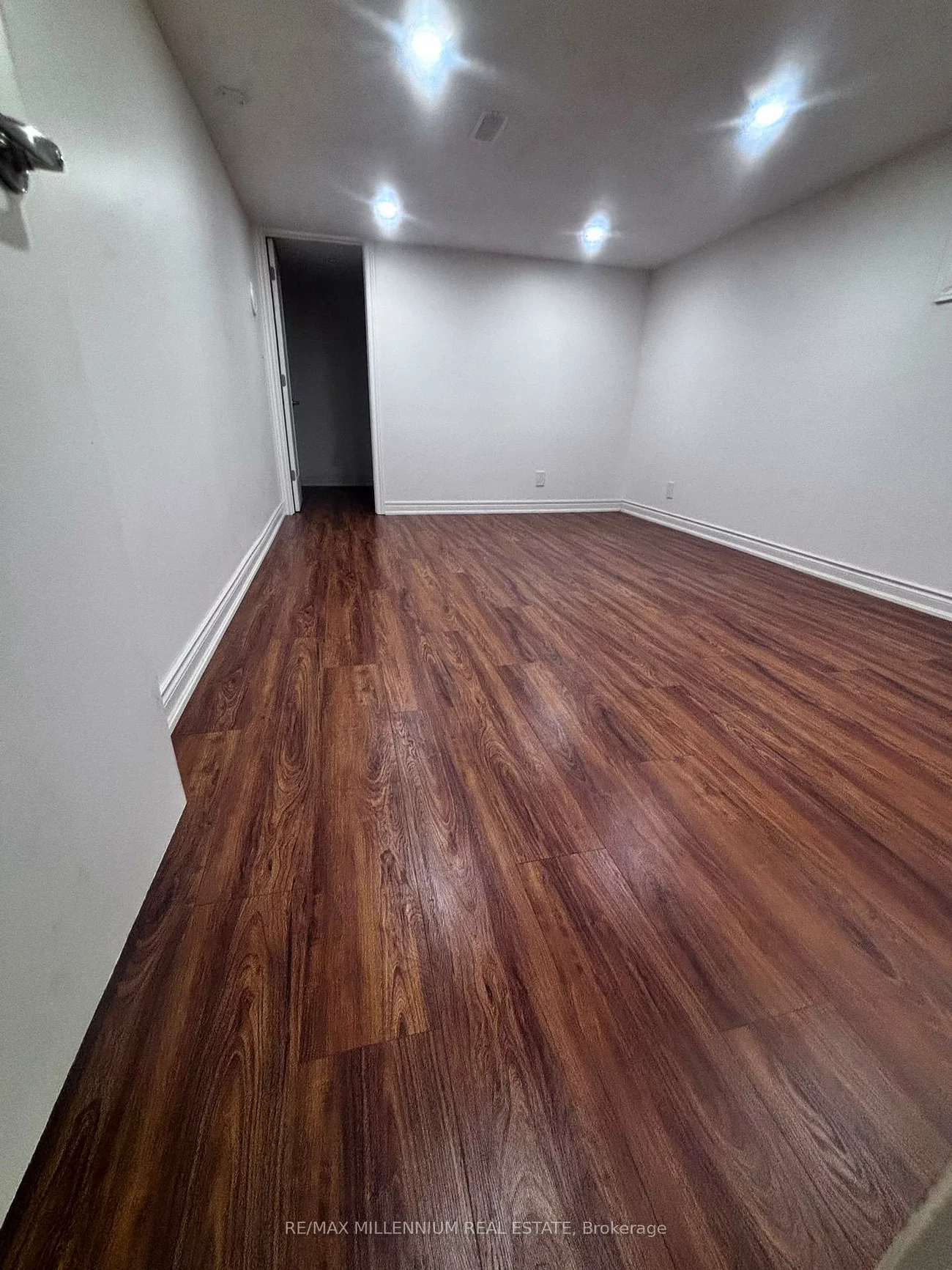 1285, Rebecca, 1020 - WO West, Oakville