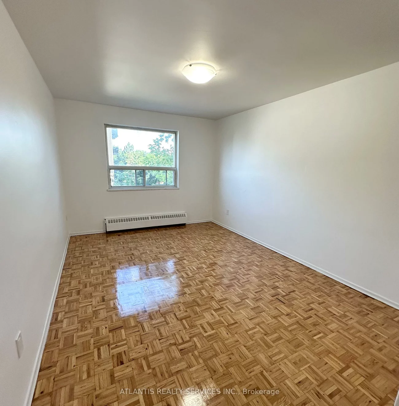 50, East, 1001 - BR Bronte, Oakville