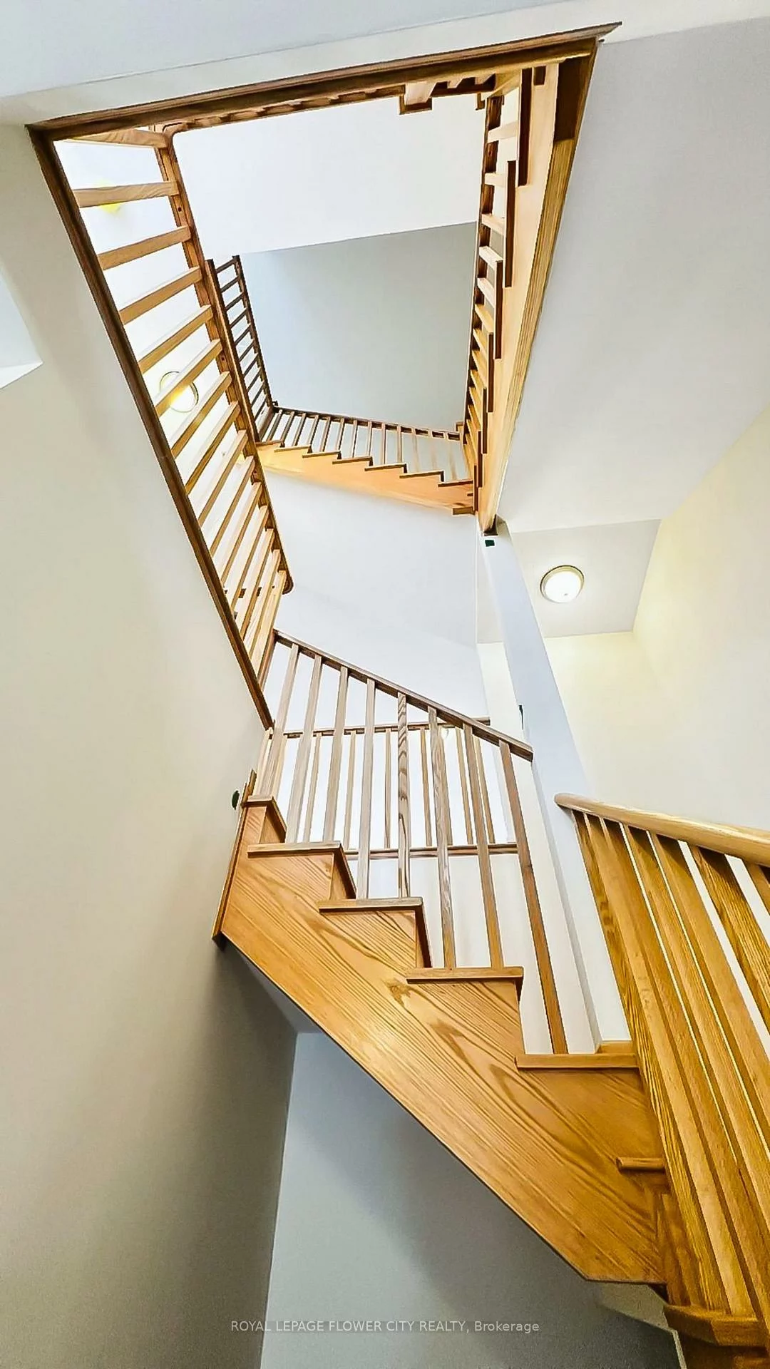 3098, Meadowridge, 1010 - JM Joshua Meadows, Oakville