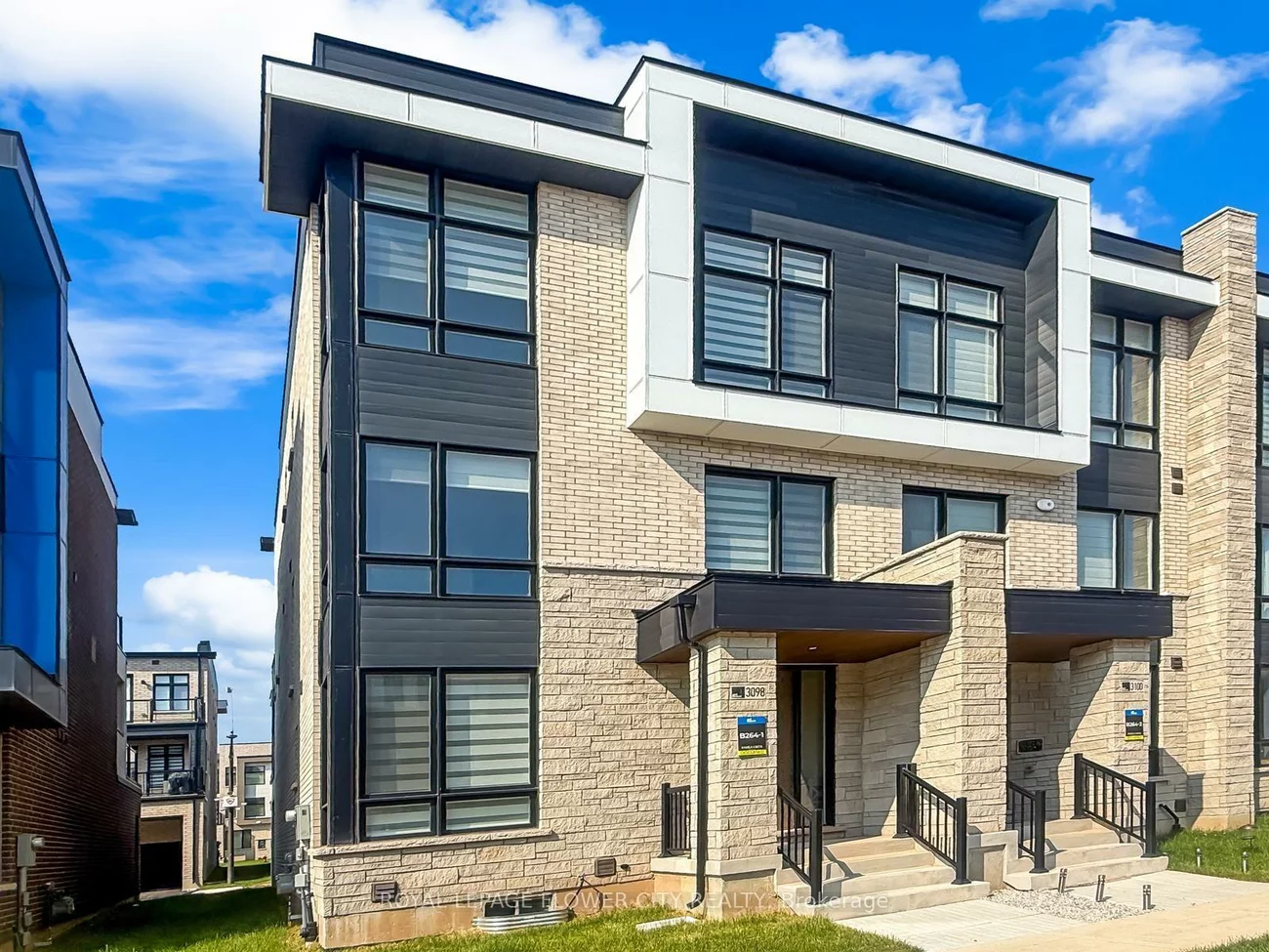 3098, Meadowridge, 1010 - JM Joshua Meadows, Oakville