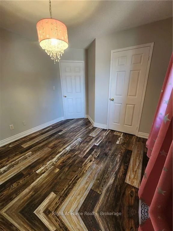 2070, White Dove, 1022 - WT West Oak Trails, Oakville