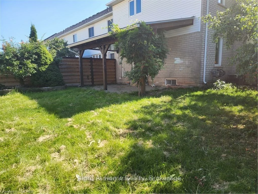 2070, White Dove, 1022 - WT West Oak Trails, Oakville