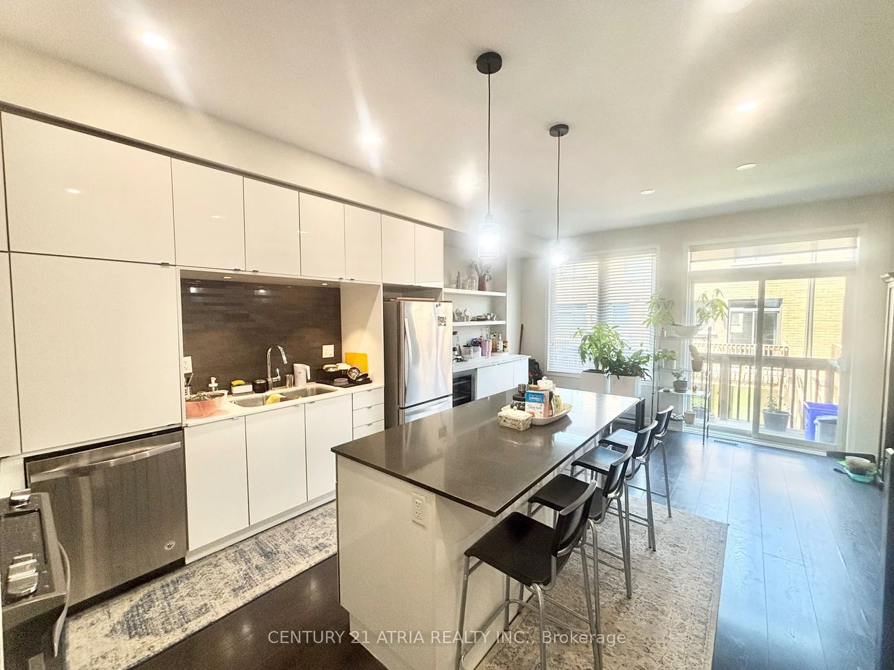 193, Sabina, 1008 - GO Glenorchy, Oakville