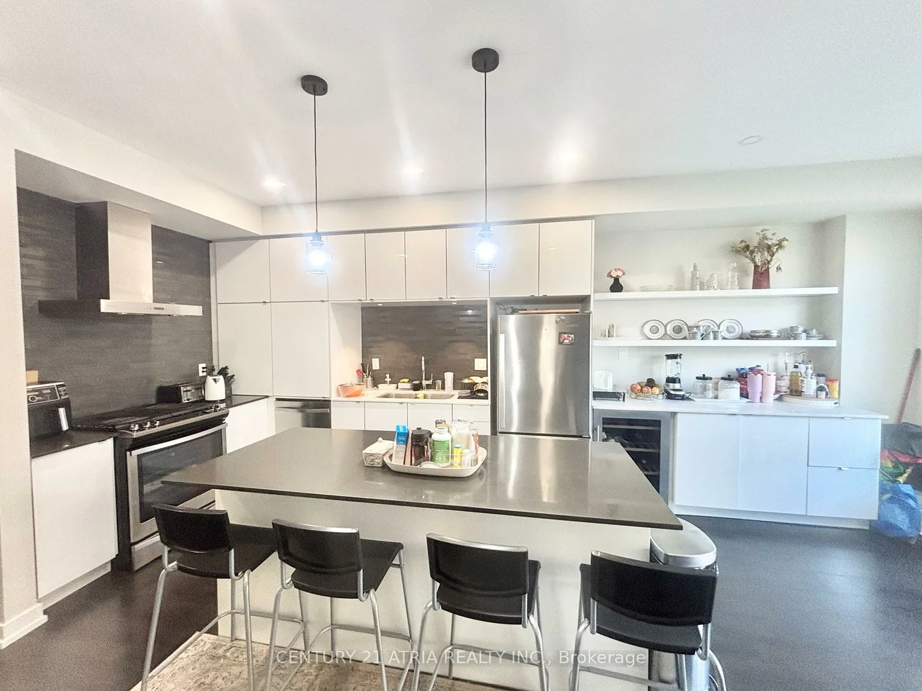 193, Sabina, 1008 - GO Glenorchy, Oakville