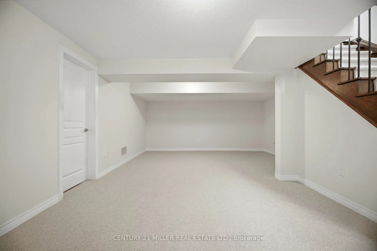 2455, Village, 1000 - BC Bronte Creek, Oakville