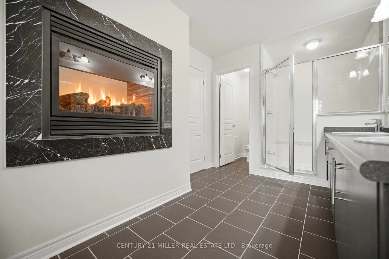 2455, Village, 1000 - BC Bronte Creek, Oakville