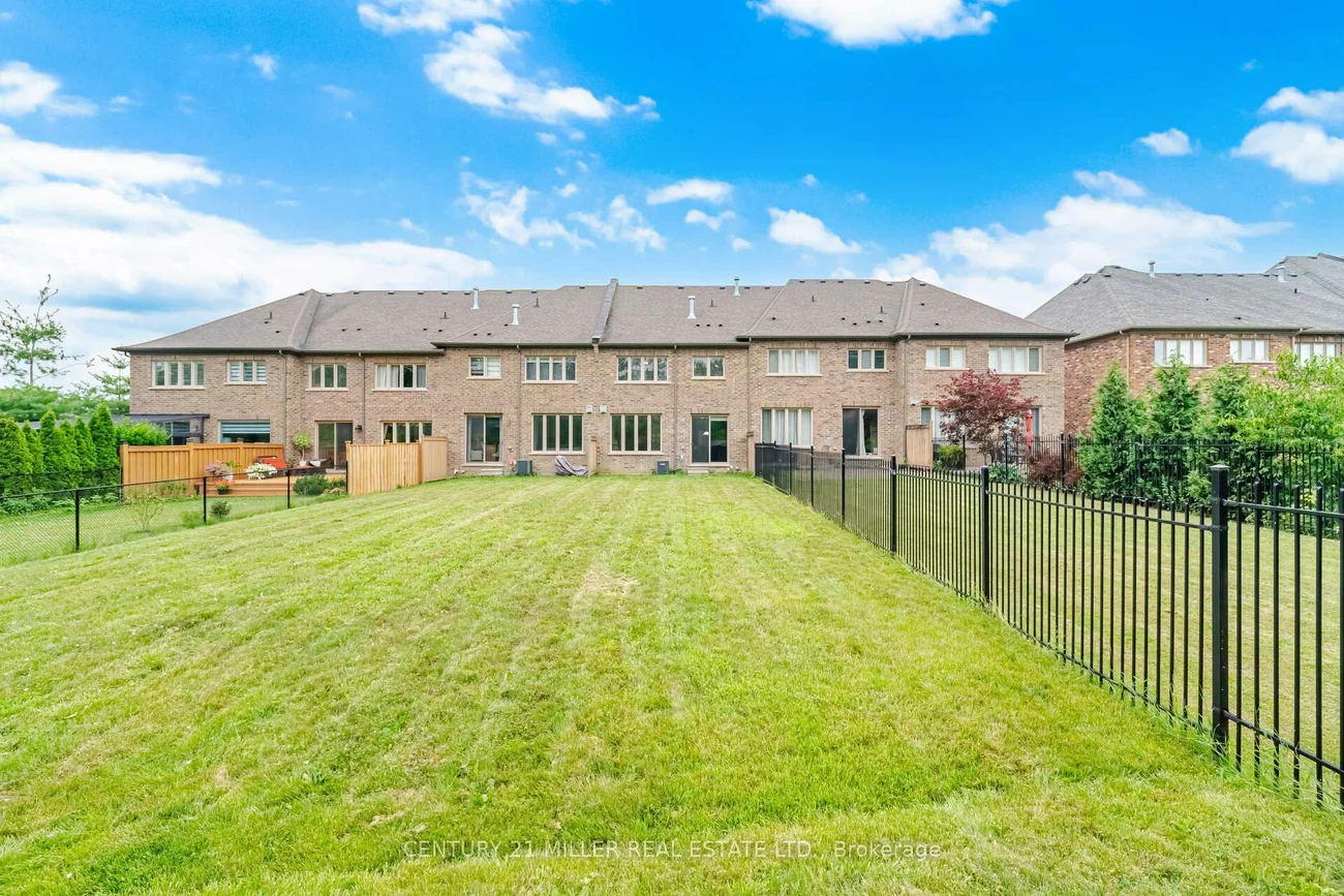 2455, Village, 1000 - BC Bronte Creek, Oakville