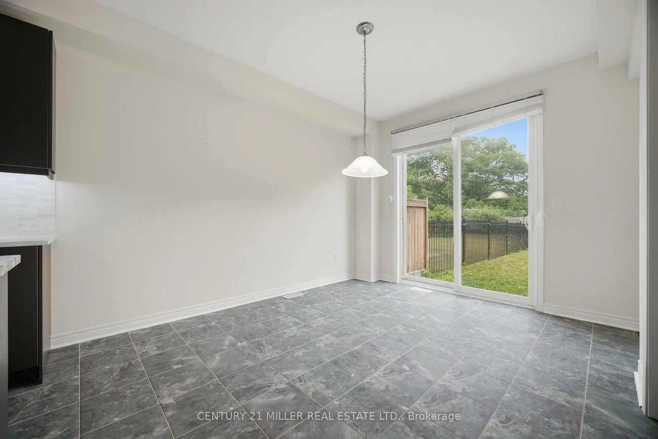2455, Village, 1000 - BC Bronte Creek, Oakville