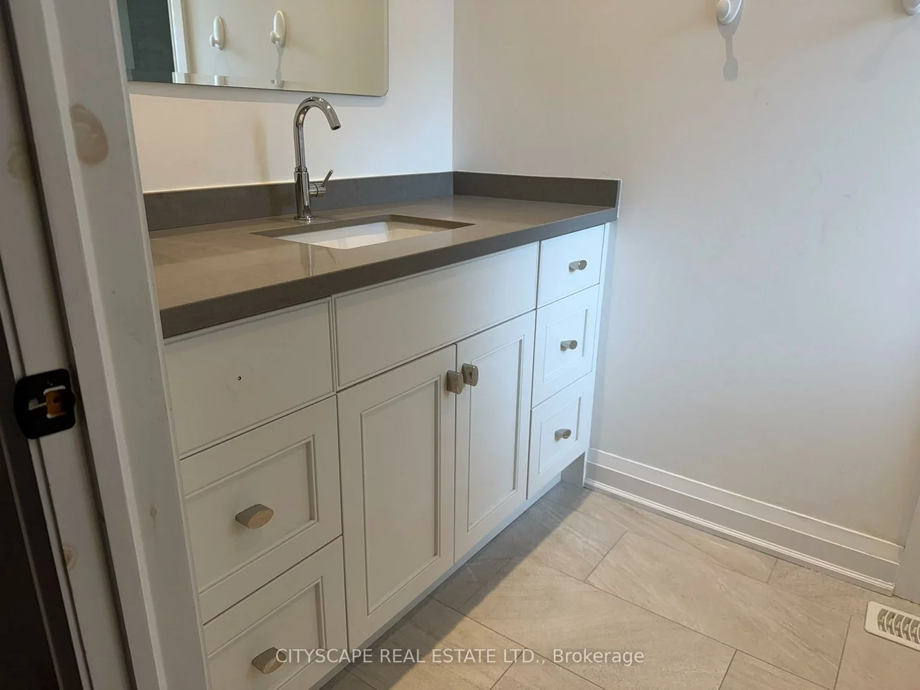 2009, Water's Edge, 1001 - BR Bronte, Oakville