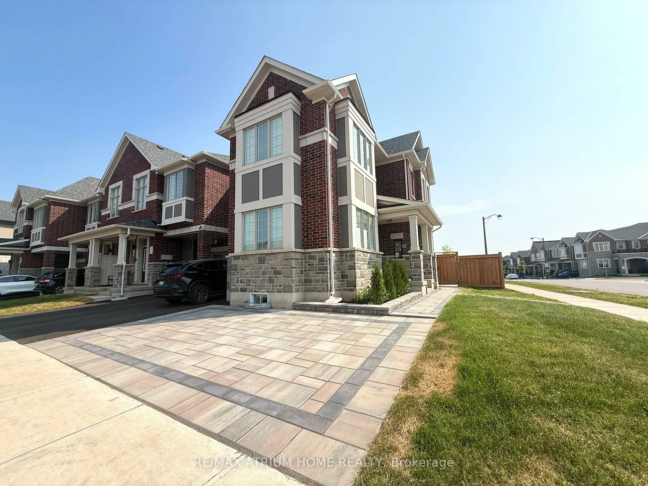 1221, Wheat Boom, 1010 - JM Joshua Meadows, Oakville