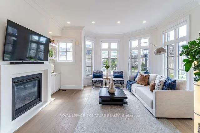 2147, Lillykin, 1015 - RO River Oaks, Oakville