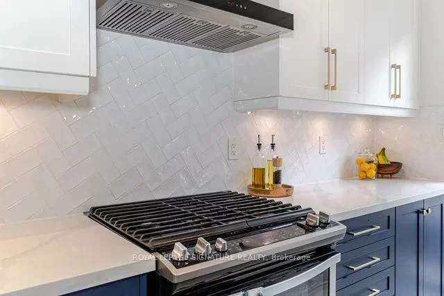 2147, Lillykin, 1015 - RO River Oaks, Oakville