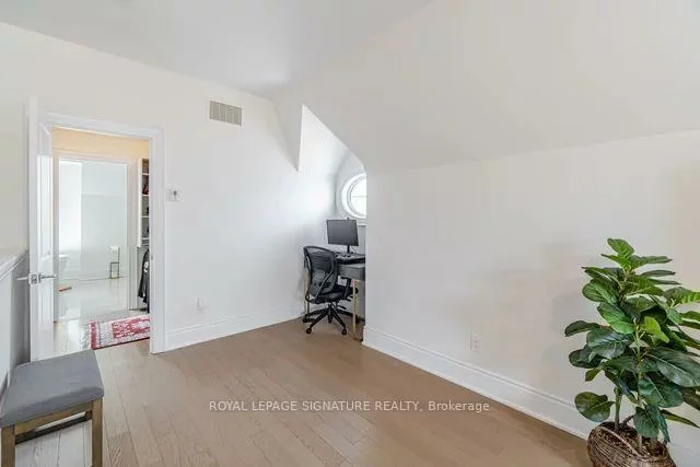 2147, Lillykin, 1015 - RO River Oaks, Oakville