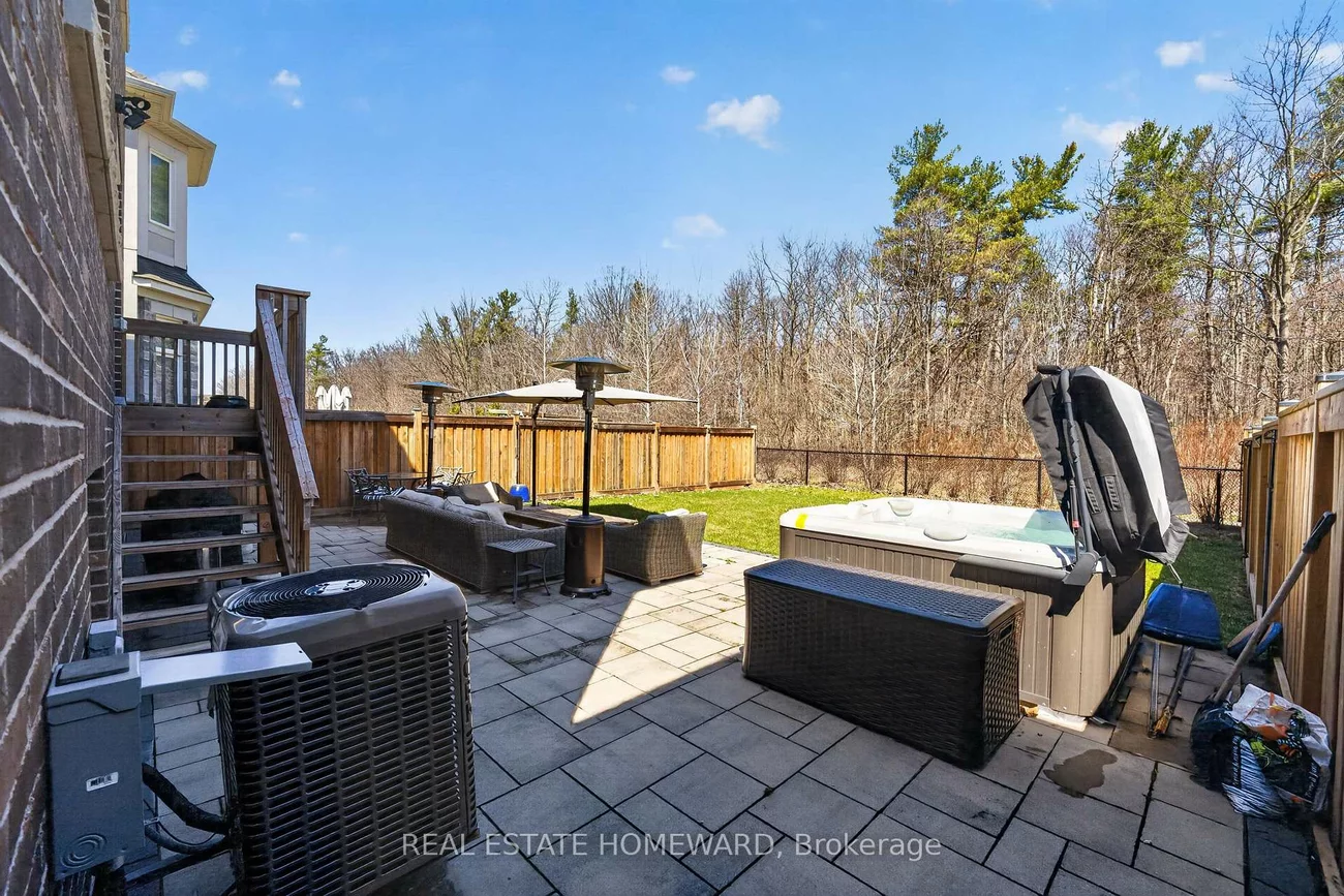 3329, Vernon Powell, 1008 - GO Glenorchy, Oakville