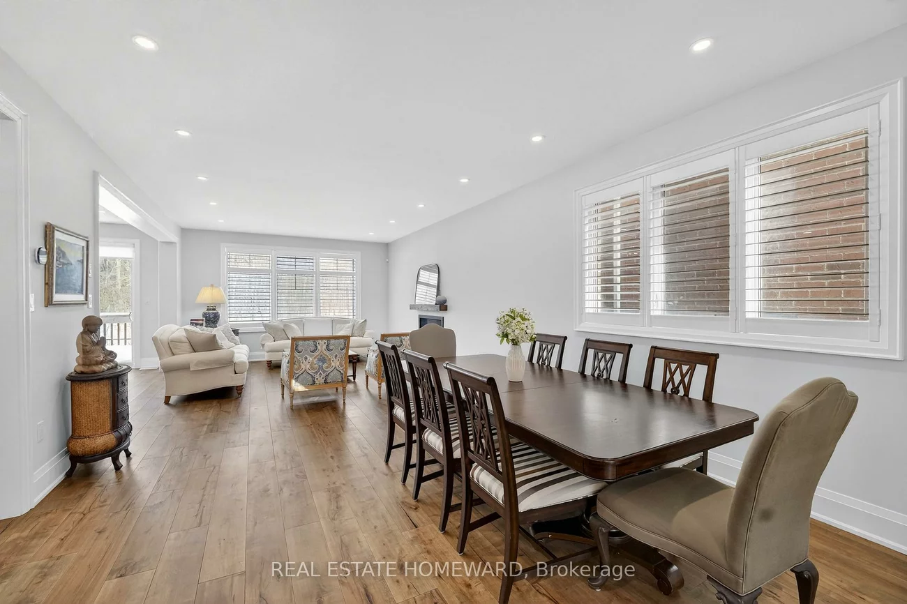 3329, Vernon Powell, 1008 - GO Glenorchy, Oakville