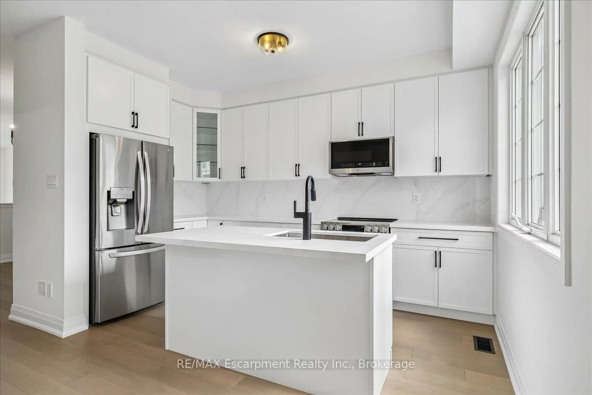 2171, Fiddlers, 1019 - WM Westmount, Oakville