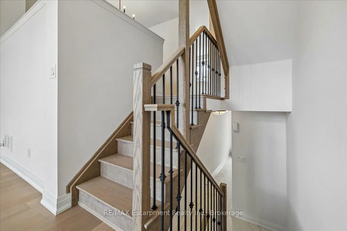2171, Fiddlers, 1019 - WM Westmount, Oakville
