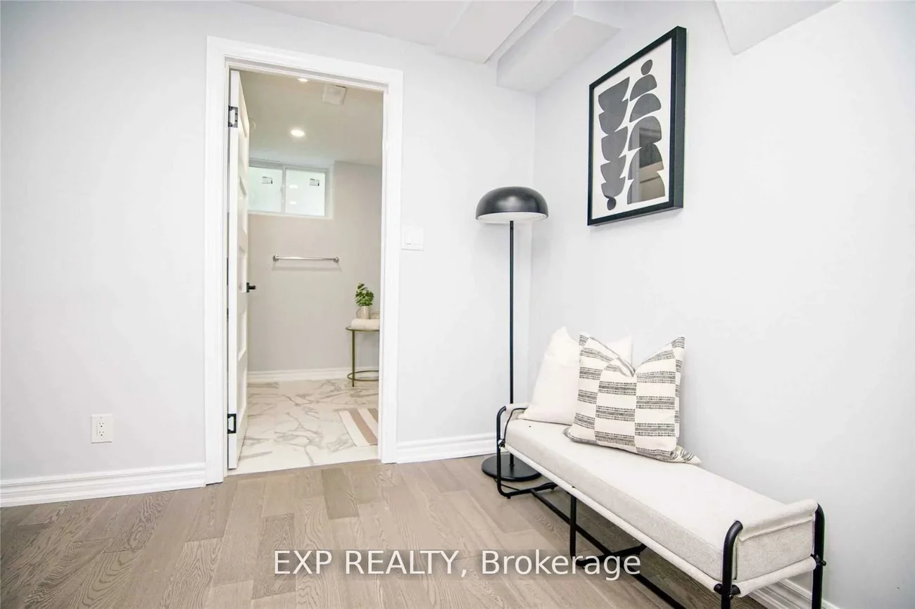 2117, Bridge, 1020 - WO West, Oakville