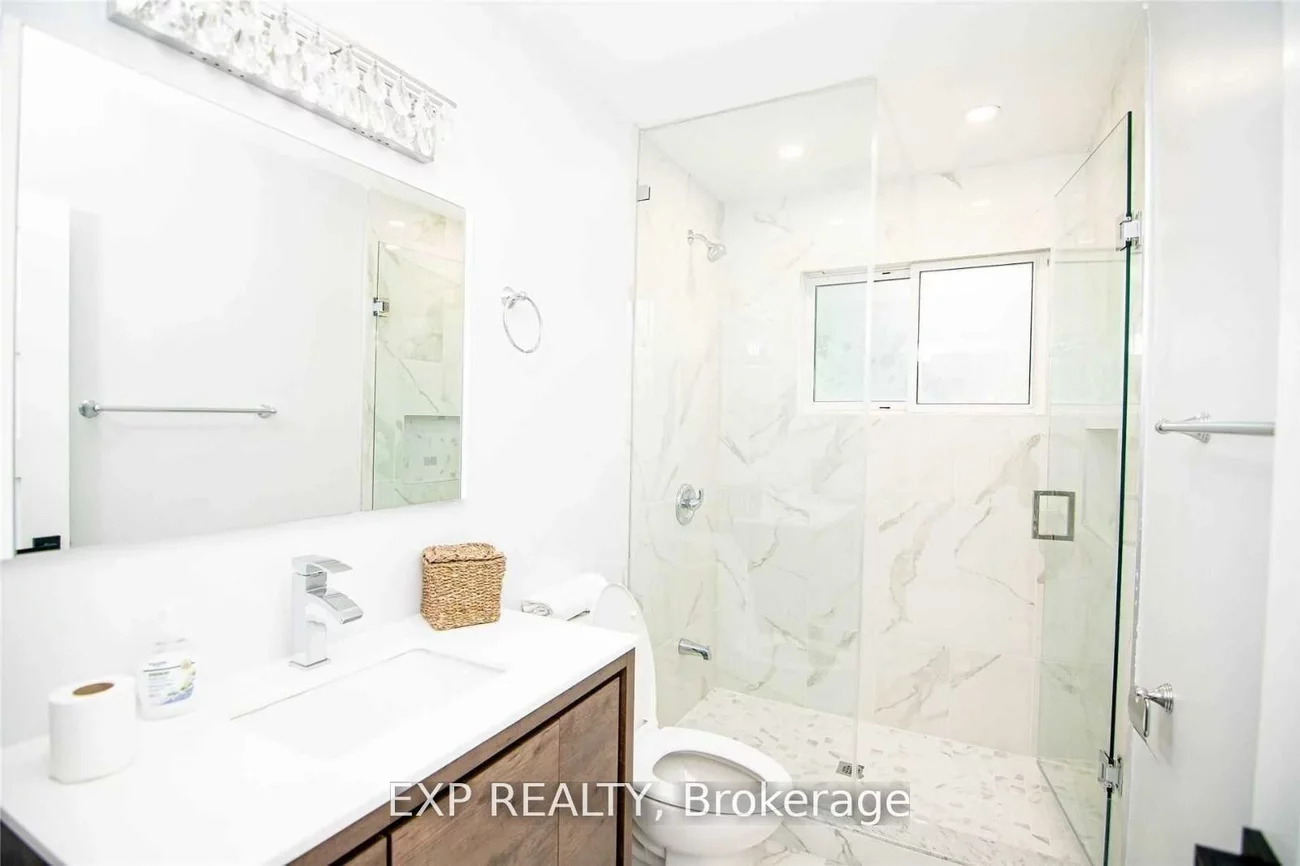 2117, Bridge, 1020 - WO West, Oakville