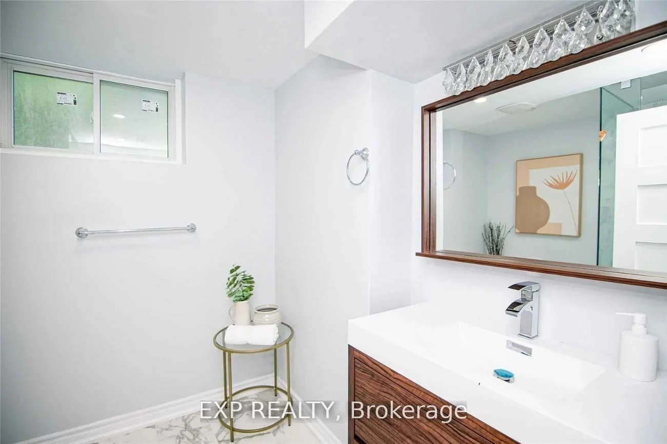 2117, Bridge, 1020 - WO West, Oakville
