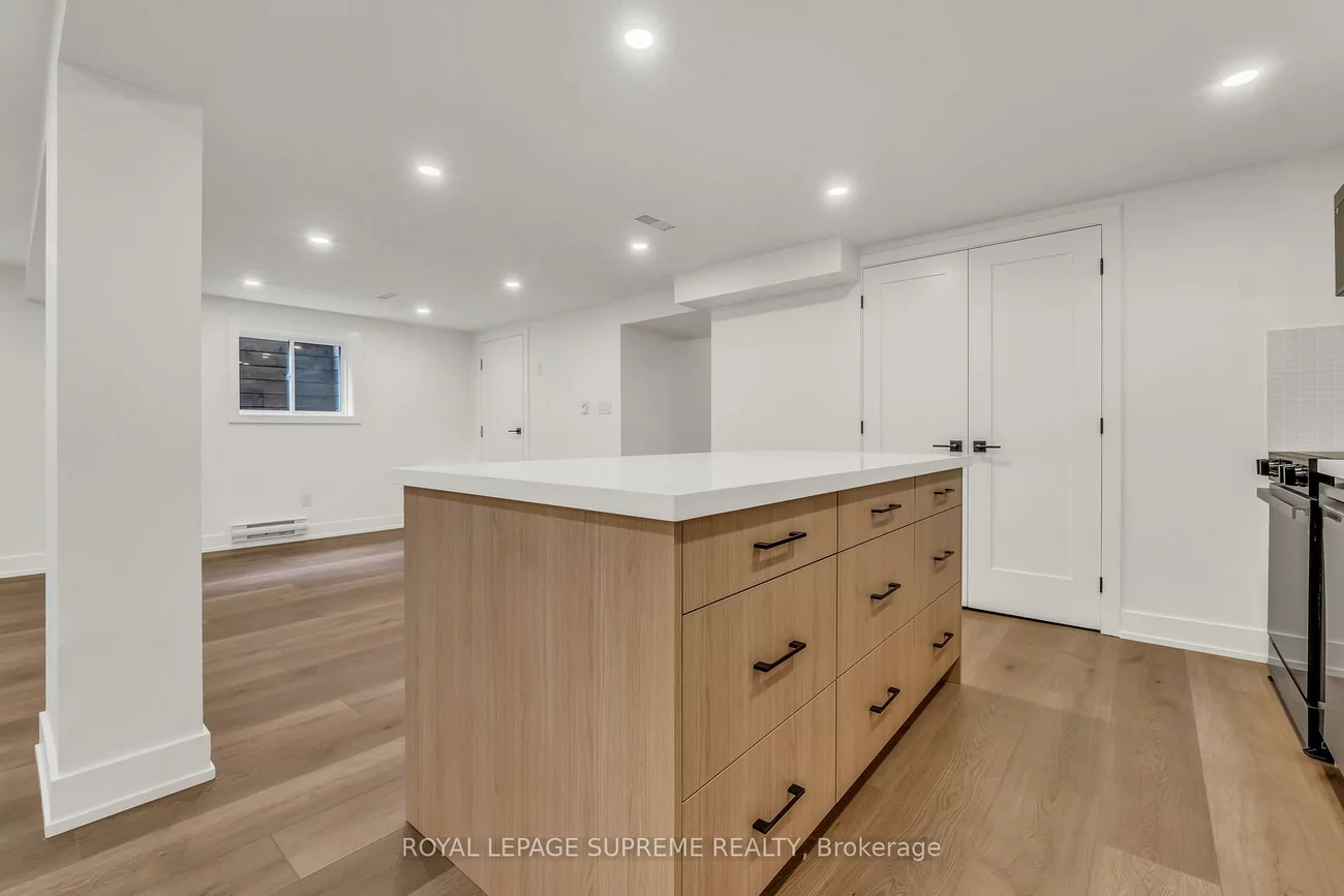 485, Anthony, 1013 - OO Old Oakville, Oakville