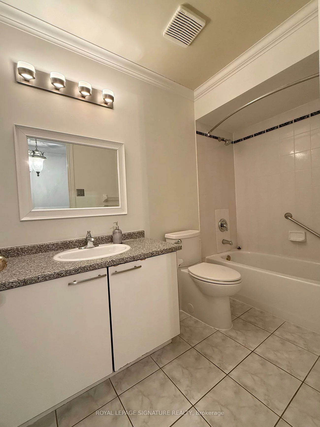 1133, Westview, 1022 - WT West Oak Trails, Oakville
