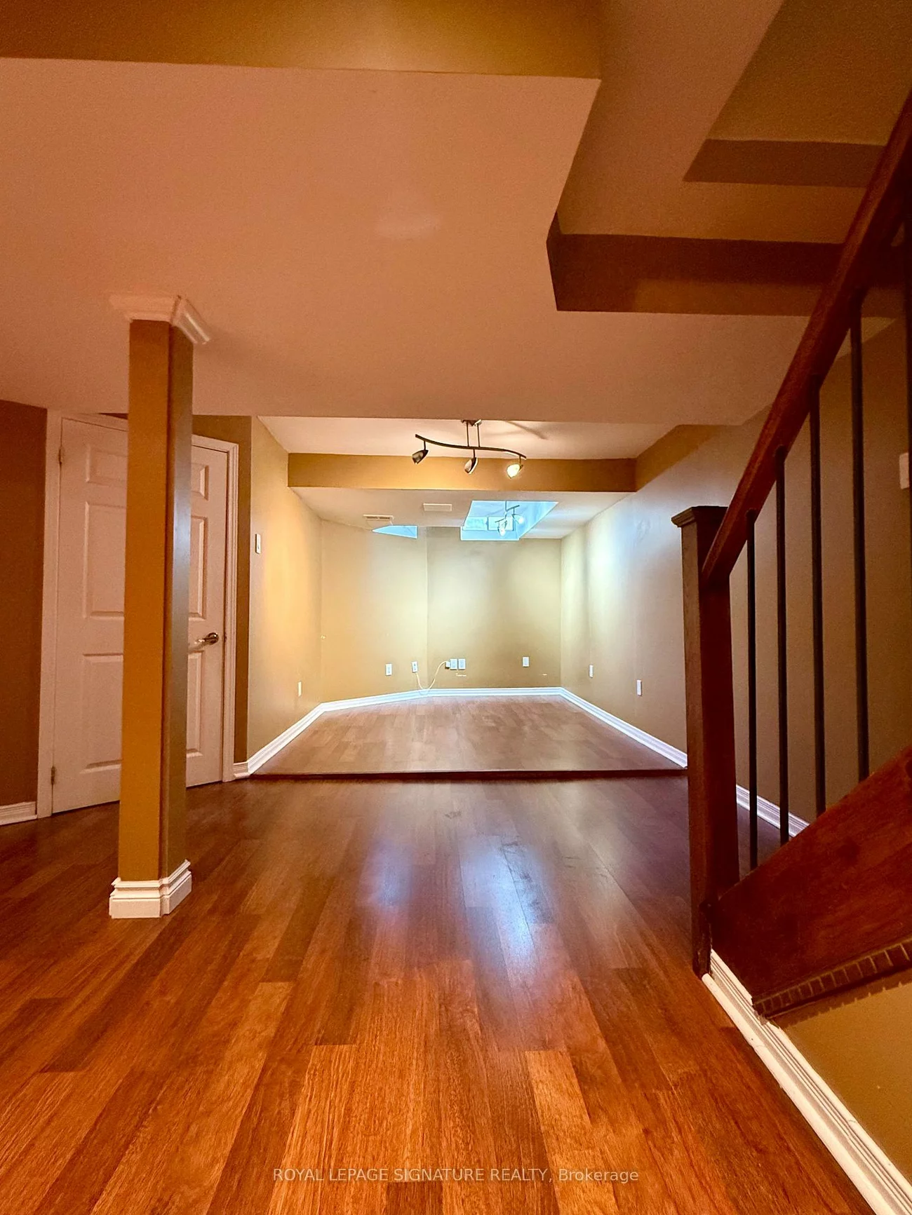1133, Westview, 1022 - WT West Oak Trails, Oakville