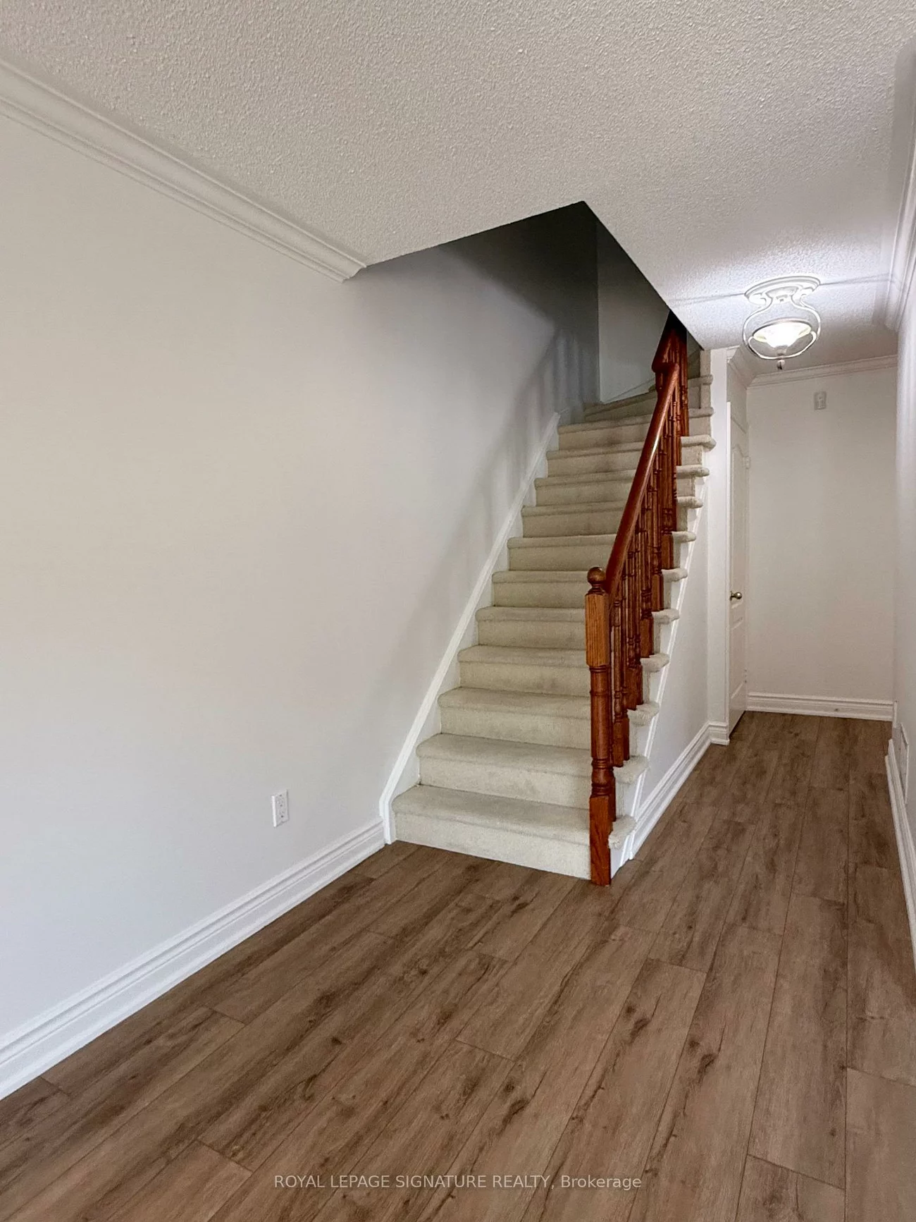 1133, Westview, 1022 - WT West Oak Trails, Oakville