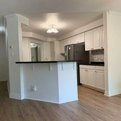 1133, Westview, 1022 - WT West Oak Trails, Oakville