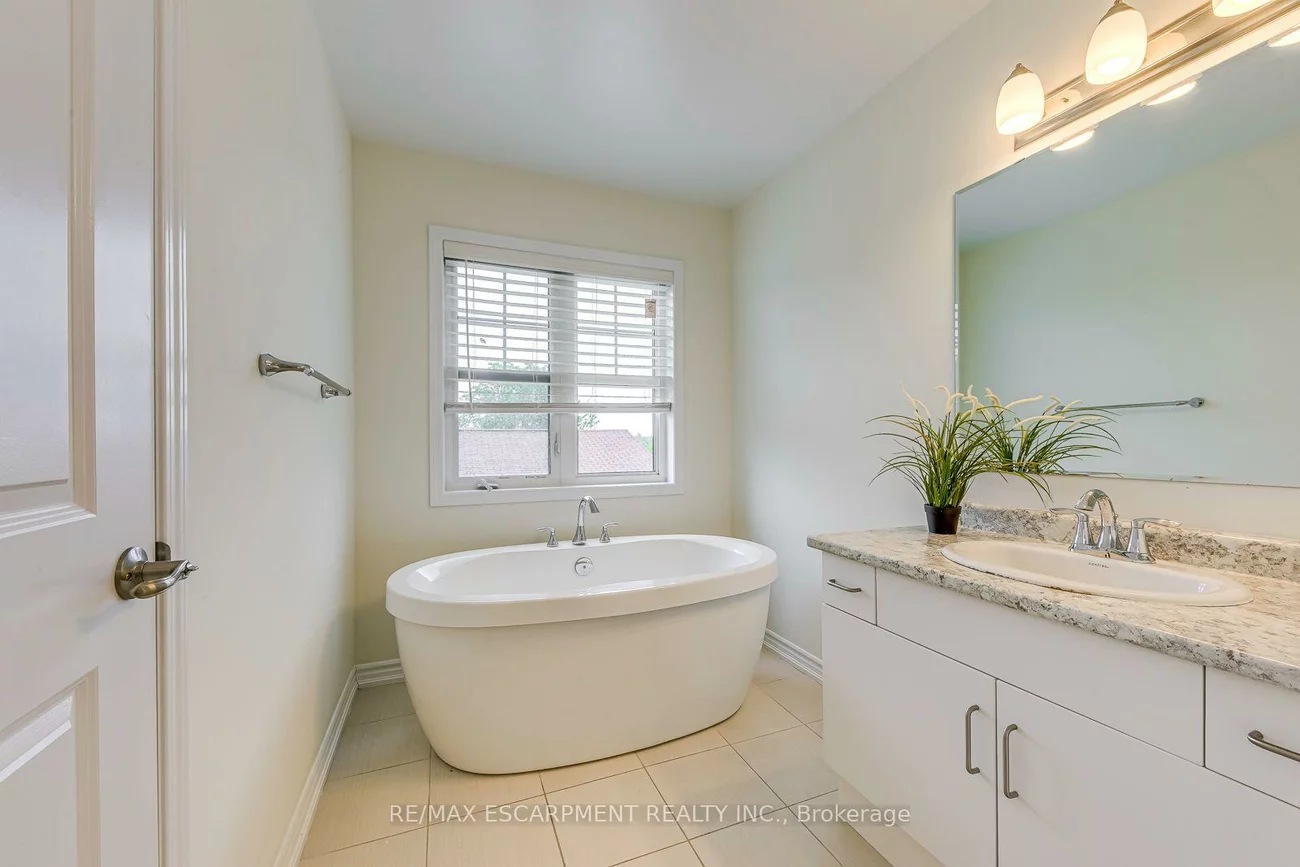 3475, Eternity, 1008 - GO Glenorchy, Oakville