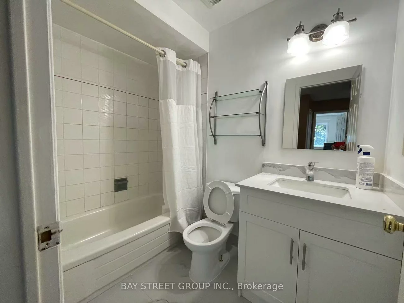 2589, Addingham, 1004 - CV Clearview, Oakville