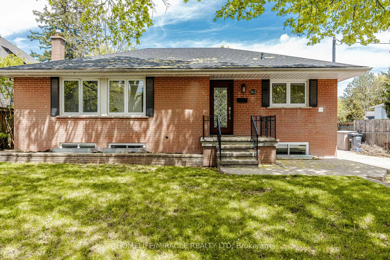 563, Taplow, 1020 - WO West, Oakville