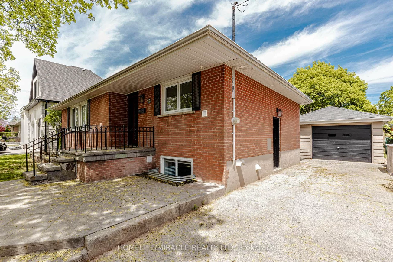 563, Taplow, 1020 - WO West, Oakville