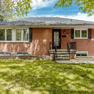 563, Taplow, 1020 - WO West, Oakville
