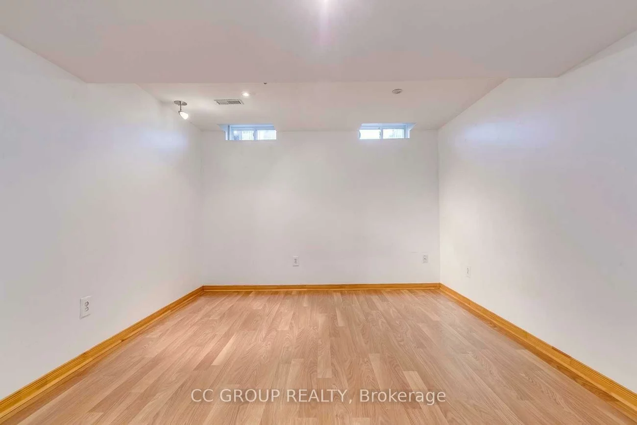 2153, Baronwood, 1019 - WM Westmount, Oakville
