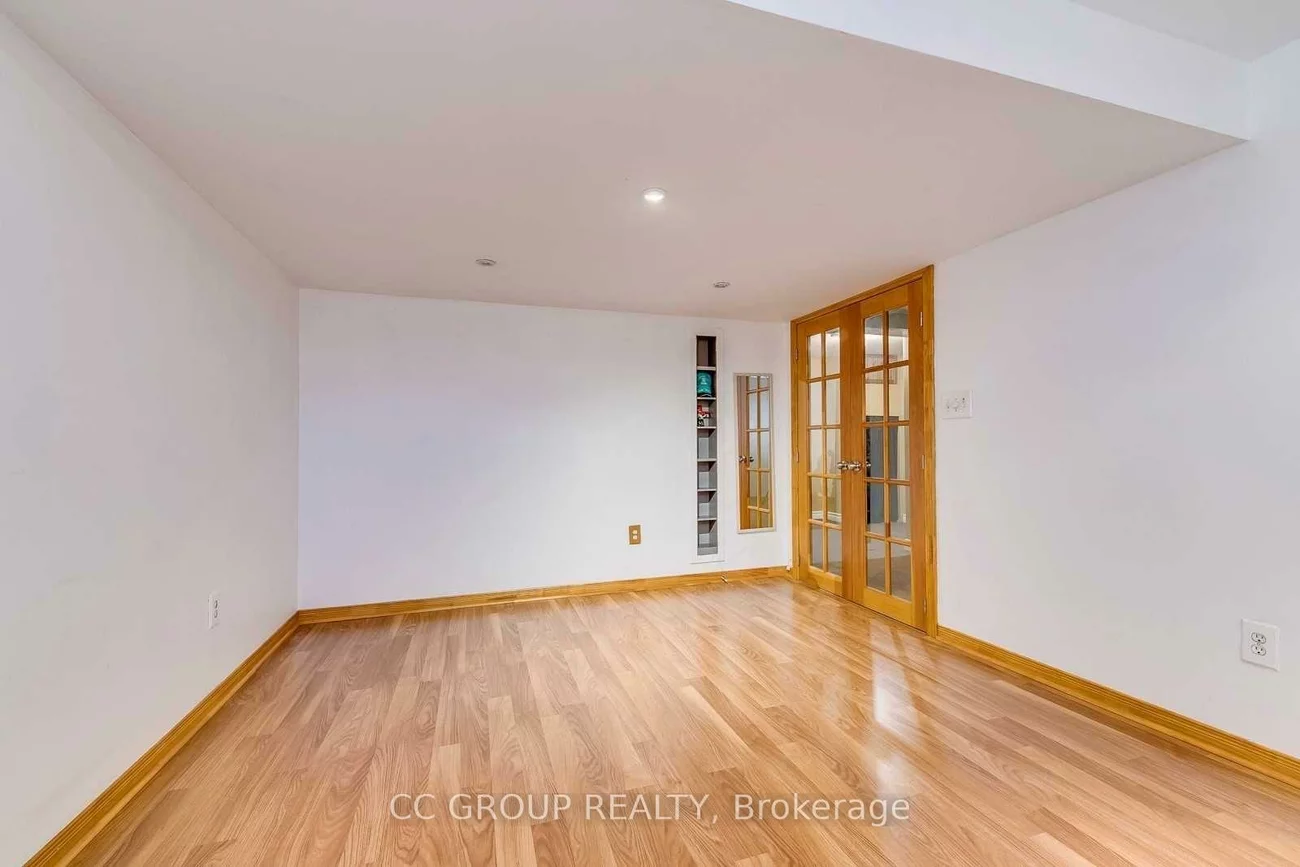 2153, Baronwood, 1019 - WM Westmount, Oakville