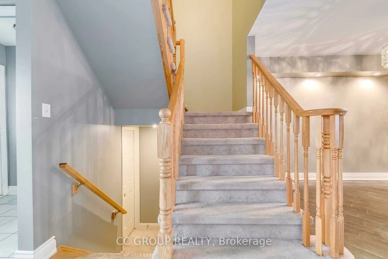 2153, Baronwood, 1019 - WM Westmount, Oakville