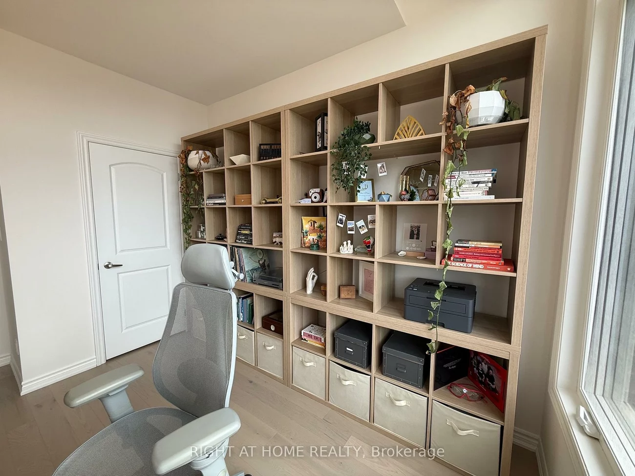 1187, Dartmouth, 1010 - JM Joshua Meadows, Oakville